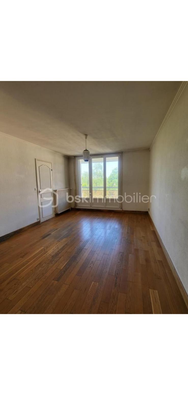 ficheCakm11,8Orleans